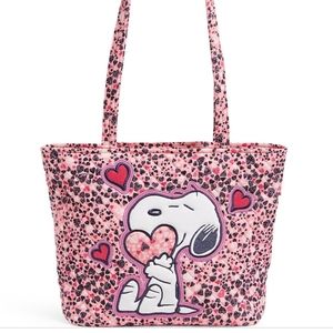 Vera Bradley Peanuts Collection Snoopy Love small tote NWT